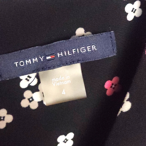 Tommy Hilfiger Black Dress with Red and White Floral Pattern - Picture 9 of 10